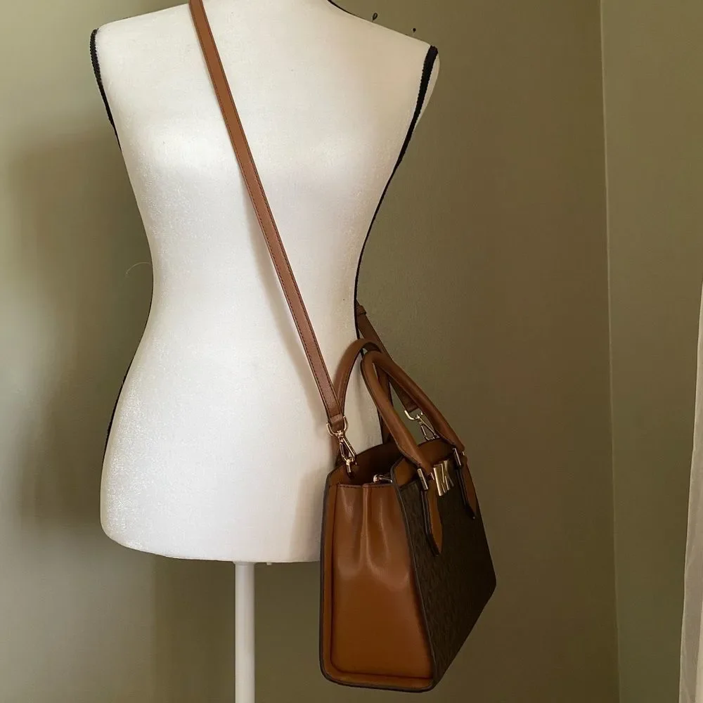 Michael Kors MD messenger MOTT bag